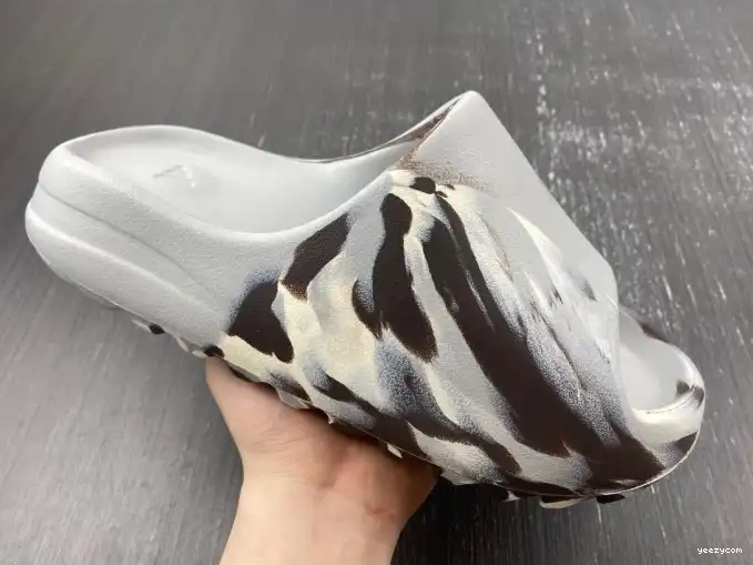 Adidas GZ5553 Slide Yeezy 0612